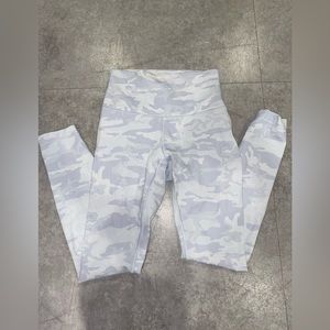 LULULEMON White Camo Leggings